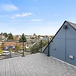 Eco Built Crown Hill Townhouse - 85 Walkscore